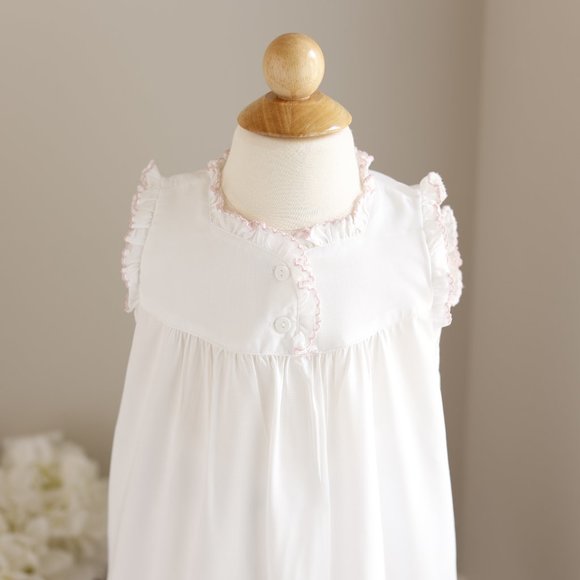 SALE- White Heirloom Dress DayGown Boutique Size 4/5 Embroidery Portrait NWT - Picture 4 of 8
